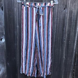 💙❤️Forever 21 flowy striped Pants❤️💙